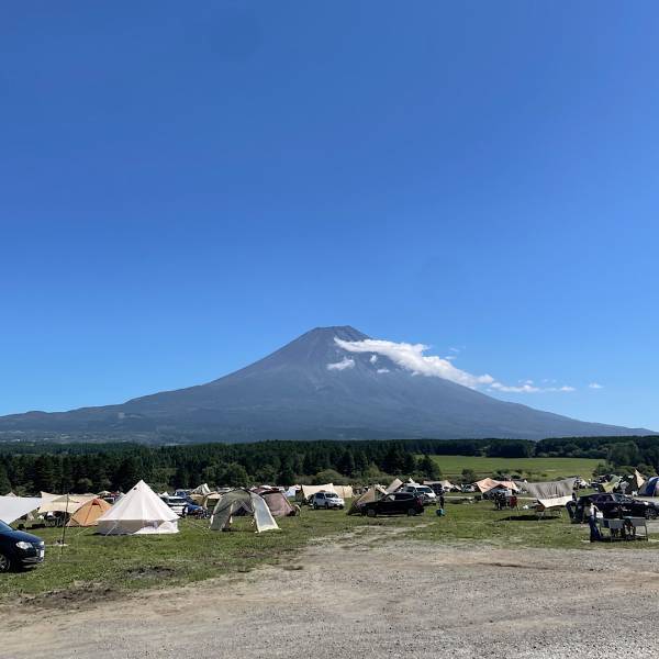 【キャンパーの聖地・ふもとっぱら】子連れにおすすめな理由と5つの攻略法 | HugMug - 親子で楽しむファッションやライフスタイル情報を届けるママメディア
