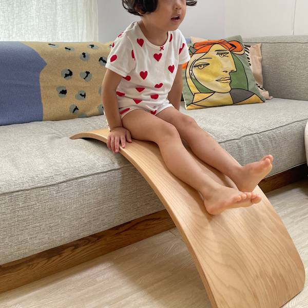 アート•知育•体感を育む！4歳児におすすめおうち遊び3選 | HugMug - 親子で楽しむファッションやライフスタイル情報を届けるママメディア