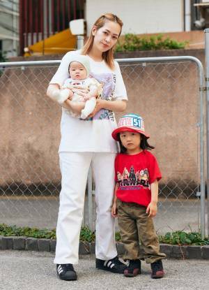 夏はヴィンテージTシャツを着よう！おしゃれ親子の着こなし術をチェック♡ | HugMug - 親子で楽しむファッションやライフスタイル情報を届けるママメディア