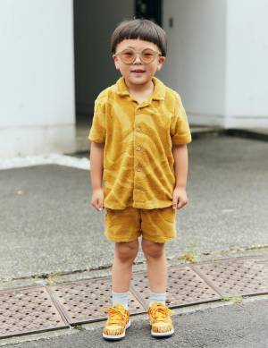 【ZARAキッズが主役の夏SNAP6選】大人も着たくなるセンスのいいアイテムが勢揃い！ | HugMug - 親子で楽しむファッションやライフスタイル情報を届けるママメディア