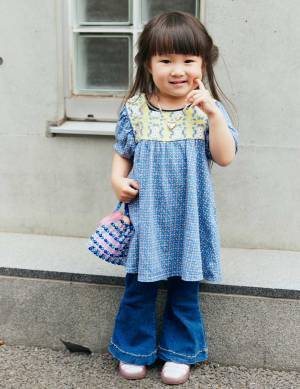 【ZARAキッズが主役の夏SNAP6選】大人も着たくなるセンスのいいアイテムが勢揃い！ | HugMug - 親子で楽しむファッションやライフスタイル情報を届けるママメディア