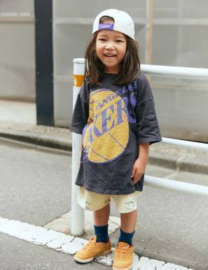 【ZARAキッズが主役の夏SNAP6選】大人も着たくなるセンスのいいアイテムが勢揃い！ | HugMug - 親子で楽しむファッションやライフスタイル情報を届けるママメディア