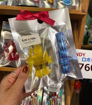 オーダーメイドで作れるキャンディショップ『TIKTOK』が可愛すぎ！ 子どもへのプレゼントにもおすすめ | HugMug - 親子で楽しむファッションやライフスタイル情報を届けるママメディア
