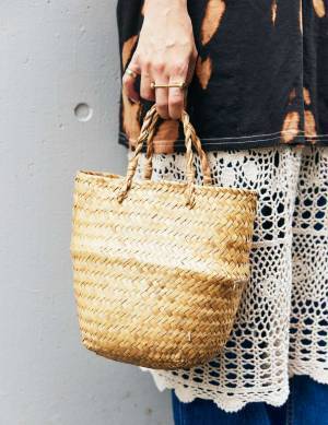 古着MIXのお手本コーデ♡ 柄×デニムでヒッピーテイストに！ | HugMug - 親子で楽しむファッションやライフスタイル情報を届けるママメディア