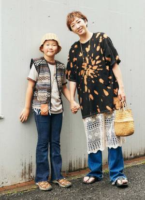 古着MIXのお手本コーデ♡ 柄×デニムでヒッピーテイストに！ | HugMug - 親子で楽しむファッションやライフスタイル情報を届けるママメディア