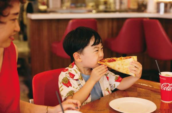 HugMugフレンズ上條さん親子と行く！【原宿SHOPクルーズ】 | HugMug - 親子で楽しむファッションやライフスタイル情報を届けるママメディア