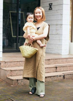 『ザラ』を使ったベビーコーデがめちゃかわ♡ 淡カラーで統一感アップ！ | HugMug - 親子で楽しむファッションやライフスタイル情報を届けるママメディア