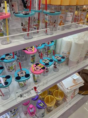 韓国土産の新定番!?明洞の12階建てダイソーが熱い！おすすめお土産をご紹介 | HugMug - 親子で楽しむファッションやライフスタイル情報を届けるママメディア