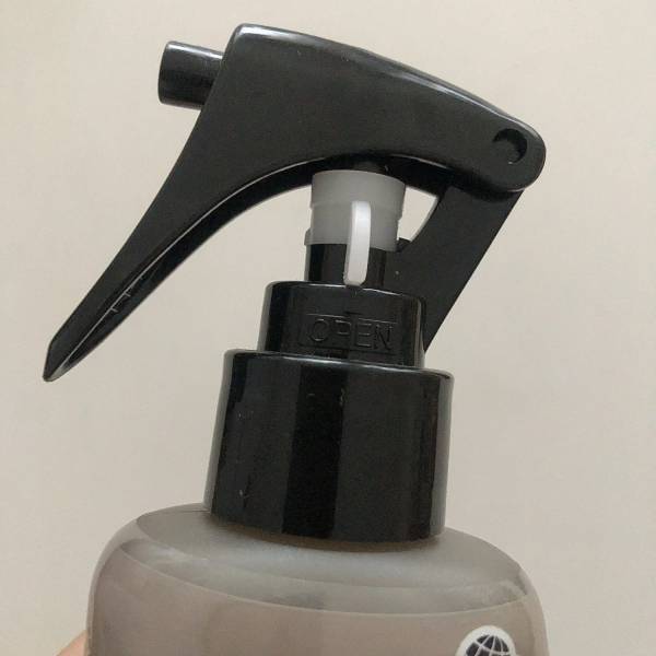 夏の必需品！コールマン×アース製薬のおしゃれな虫除けスプレーがおすすめ | HugMug - 親子で楽しむファッションやライフスタイル情報を届けるママメディア