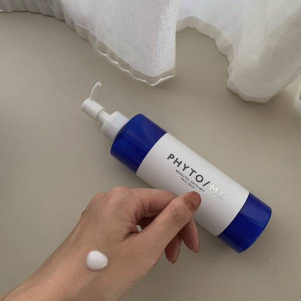 シミになりたくない人必見！日焼けしちゃった人におすすめしたいUVアフターケアコスメ | HugMug - 親子で楽しむファッションやライフスタイル情報を届けるママメディア