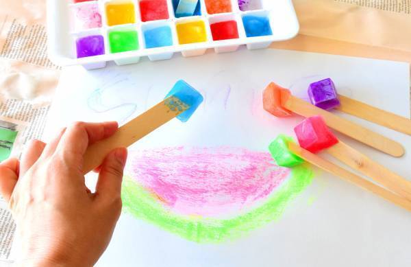 【氷を使ったひんやり工作3選】暑い夏に親子でつくってみよう！ | HugMug