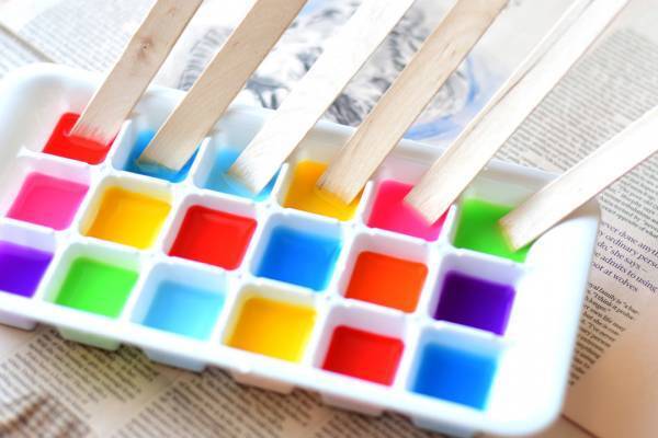 【氷を使ったひんやり工作3選】暑い夏に親子でつくってみよう！ | HugMug