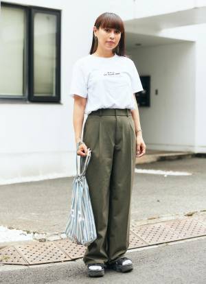 『バースデイ』がやっぱり使える！ 白Tシャツで爽やか親子コーデ | HugMug - 親子で楽しむファッションやライフスタイル情報を届けるママメディア