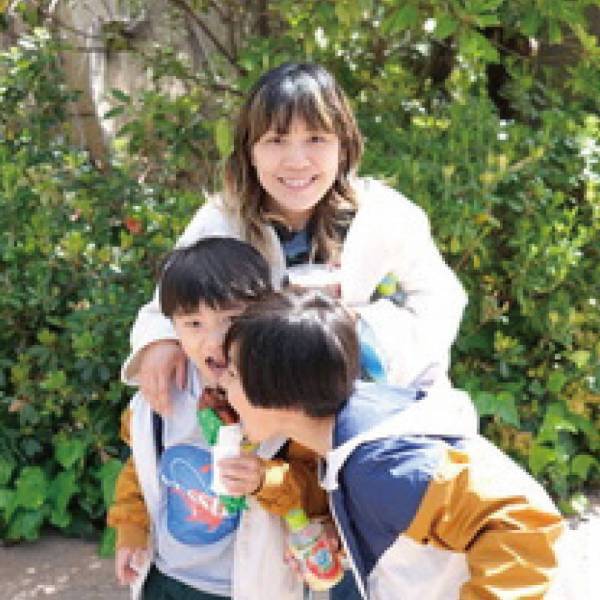 子連れ海外旅行 攻略法！【座席の選び方や機内であるといい持ち物など】 | HugMug - 親子で楽しむファッションやライフスタイル情報を届けるママメディア