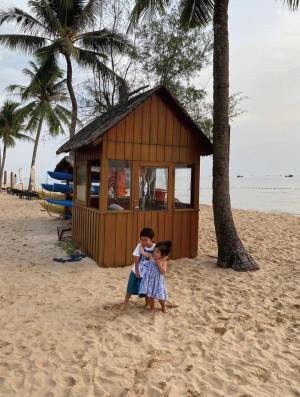 子連れ海外旅行 攻略法！【座席の選び方や機内であるといい持ち物など】 | HugMug - 親子で楽しむファッションやライフスタイル情報を届けるママメディア