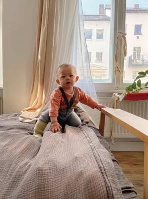 子連れ海外旅行 攻略法！【座席の選び方や機内であるといい持ち物など】 | HugMug - 親子で楽しむファッションやライフスタイル情報を届けるママメディア