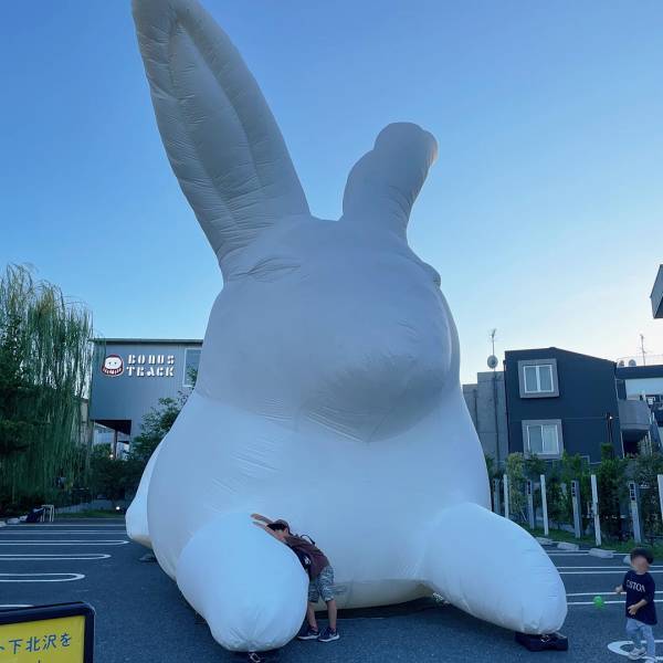 【子どもと楽しむお月見イベント】新感覚アートフェス-MOON ART NIGHT 下北沢2023- | HugMug - 親子で楽しむファッションやライフスタイル情報を届けるママメディア