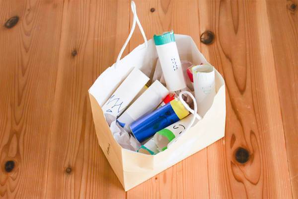 【子ども工作の保管方法】遊び・工作が得意なママたちのアイディア | HugMug
