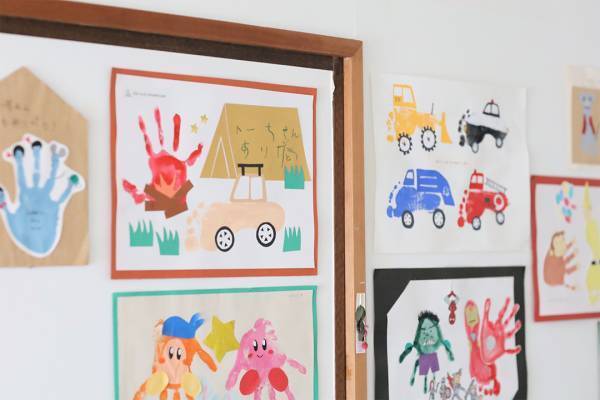 【子ども工作の保管方法】遊び・工作が得意なママたちのアイディア | HugMug