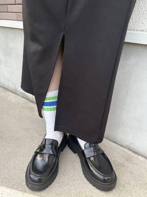 トレンドのローファーは【UNIQLO : C】 で手に入れろ！ソックスとの相性抜群！ | HugMug