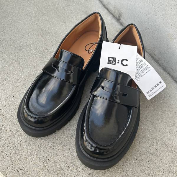 トレンドのローファーは【UNIQLO : C】 で手に入れろ！ソックスとの相性抜群！ | HugMug