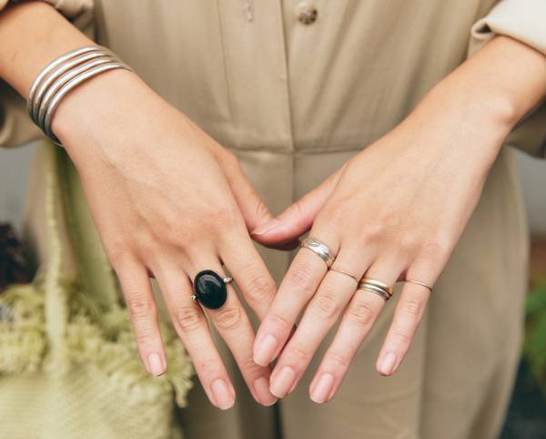 ヴィンテージMIXでおしゃれ度爆上げ。ベージュでつくるファミリーリンクコーデ♪ | HugMug