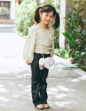 ザラキッズが主役！ 【おしゃれすぎるキッズが着こなすザラコーデ5選】 | HugMug