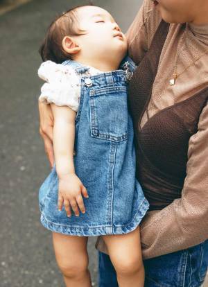 『ZARAキッズ』のデニムが超優秀！ママとなかよしデニムリンク♡ | HugMug