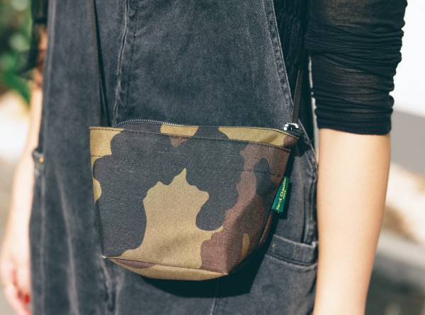 オーバーオールで親子リンク♡『海外子ども服』を使ったカラフルコーデにも注目！ | HugMug