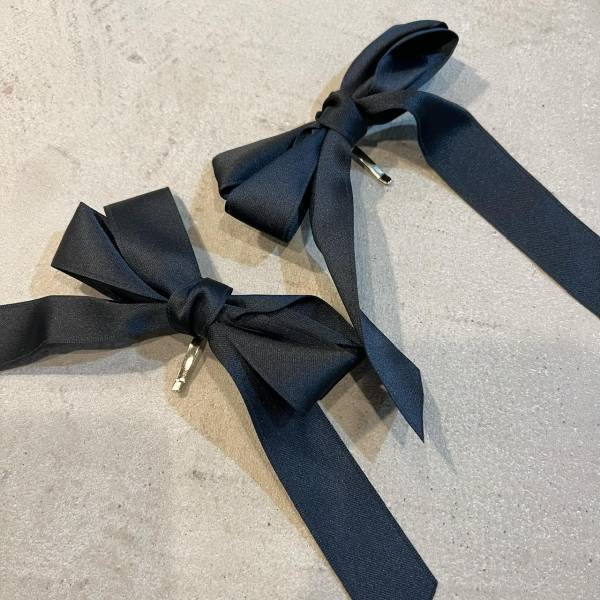 【3COINS】 30代女子に人気の大人かわいいヘアアクセ＆ヘアアレンジ | HugMug