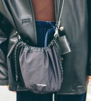 全身プチプラのキッズコーデが超可愛い！失敗しない秋のブラックコーデ♡ | HugMug