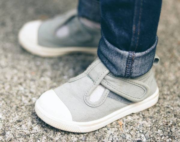 『ユニクロ』を使ったおしゃれキッズ発見！家族で秋の正統派コーデ♪ | HugMug