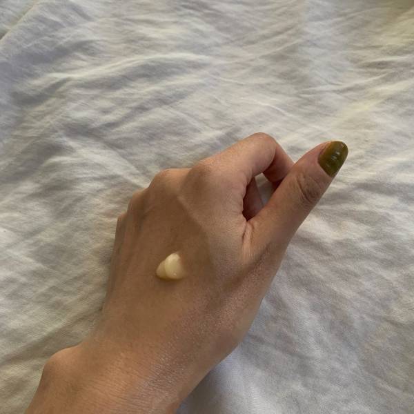 乾燥＆毛穴対策におすすめ！ツヤ肌をつくるリピ買いコスメ | HugMug