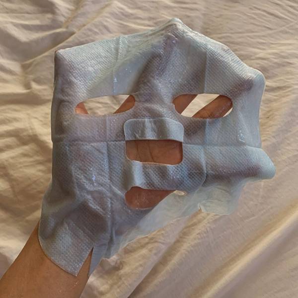 乾燥＆毛穴対策におすすめ！ツヤ肌をつくるリピ買いコスメ | HugMug