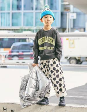 【ローリーズファームキッズの冬服で全身コーディネート6選】今すぐ買うべきアイテムがわかる！ | HugMug