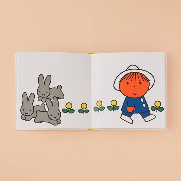 【物語を自分でつくる絵本8選】絵だけでお話を想像してみよう！ | HugMug