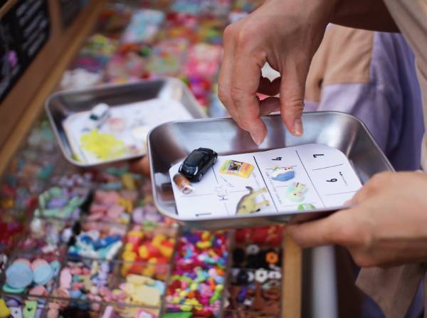 子どもの感性を豊かにする【ワークショップ8選】 | HugMug