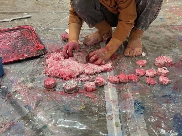 子どもの感性を豊かにする【ワークショップ8選】 | HugMug