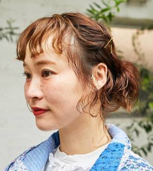 古着上手なおしゃれママに注目！カラフルコーデで寒さを撃退♡ | HugMug