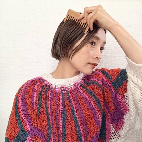 髪の乾燥対策に◎アイロンもドライヤーも使わない！冬の簡単スタイリング | HugMug