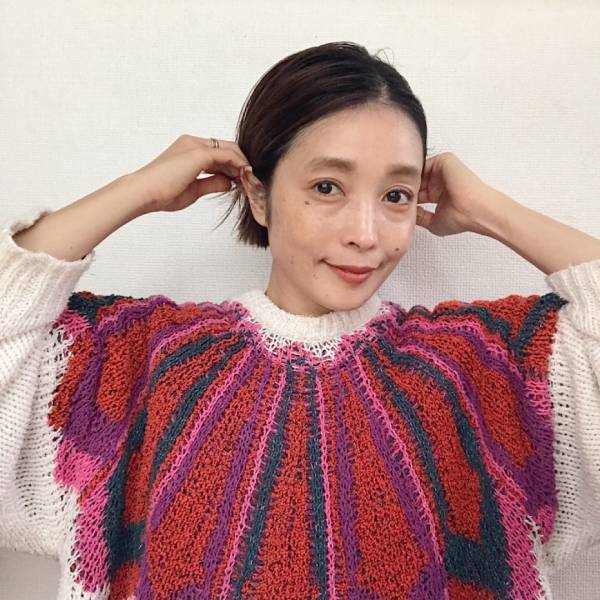 髪の乾燥対策に◎アイロンもドライヤーも使わない！冬の簡単スタイリング | HugMug