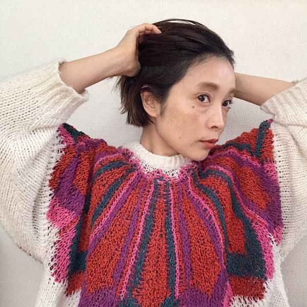 髪の乾燥対策に◎アイロンもドライヤーも使わない！冬の簡単スタイリング | HugMug