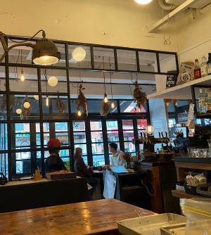 【子連れランチにおすすめ】恵比寿の「Burger Mania Ebisu」がおしゃれでおいしい！ | HugMug