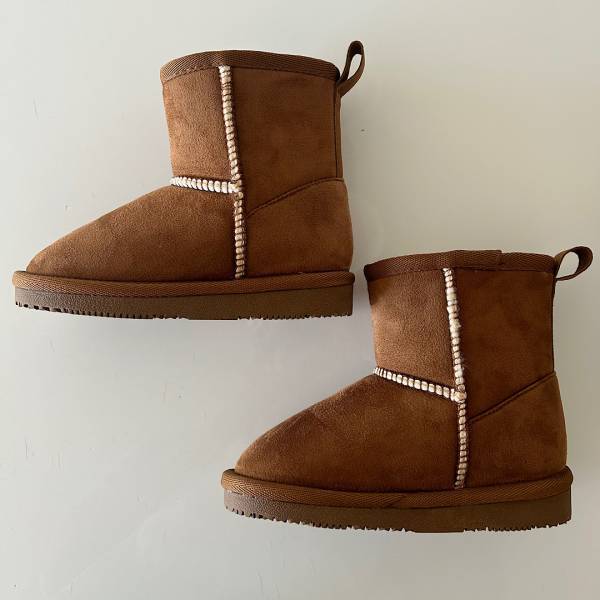 【GU】で購入！キッズのムートンブーツで今どきスタイル！ | HugMug