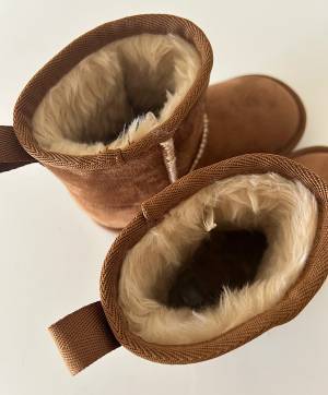 【GU】で購入！キッズのムートンブーツで今どきスタイル！ | HugMug