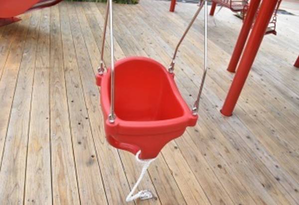 【都内のインクルーシブ公園7選】みんなが笑顔で遊べるユニバーサルデザイン！ | HugMug