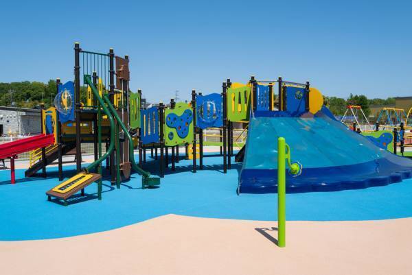 【都内のインクルーシブ公園7選】みんなが笑顔で遊べるユニバーサルデザイン！ | HugMug