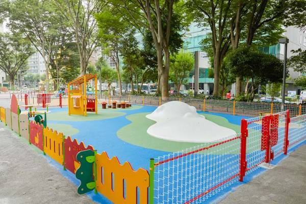 【都内のインクルーシブ公園7選】みんなが笑顔で遊べるユニバーサルデザイン！ | HugMug