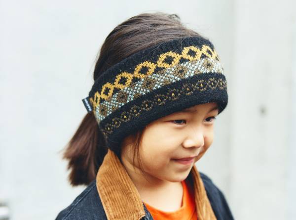 おしゃれファミリーの公園コーデはこれ♪カラフルアイテムで迷子防止！？ | HugMug