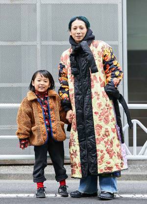 ヴィンテージMIXがおしゃれすぎる！花柄がポップな親子コーデ♡ | HugMug